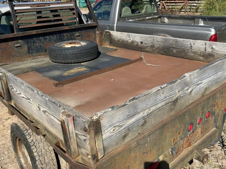 2005-gmc-3500-image-10