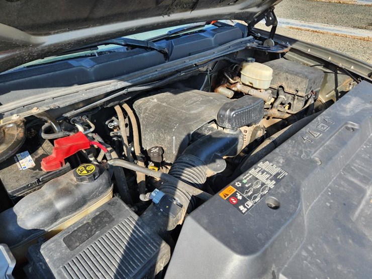 2014-chevrolet-2500-image-35