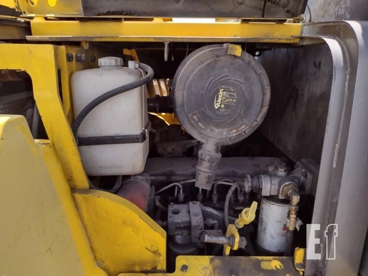 hyundai-110d-7e-image-25