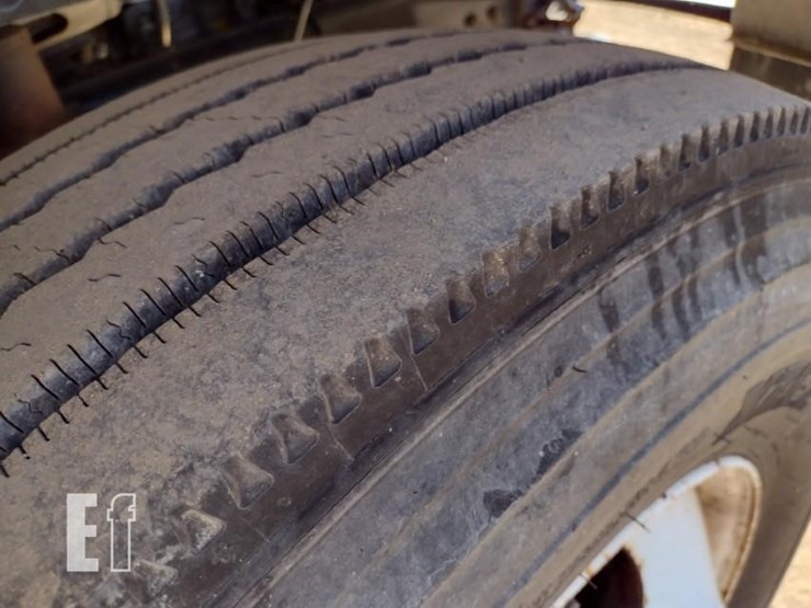2015-ford-f650-image-24