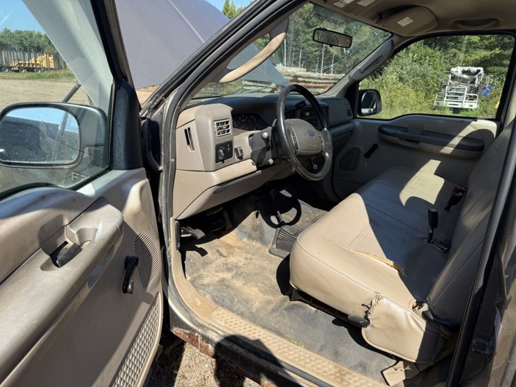 2004-ford-f250-image-25