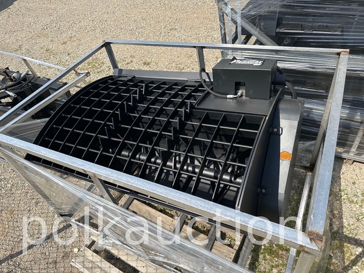 55"-skid-steer-concrete-mixer-bucket-image-1