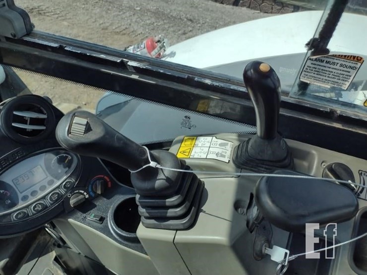 2018-bobcat-e85-image-9