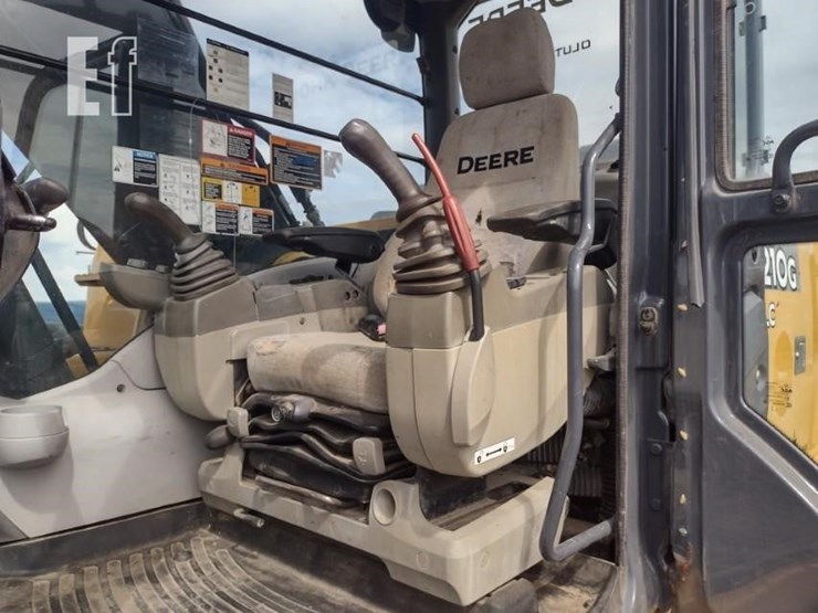 2013-deere-210g-lc-image-12