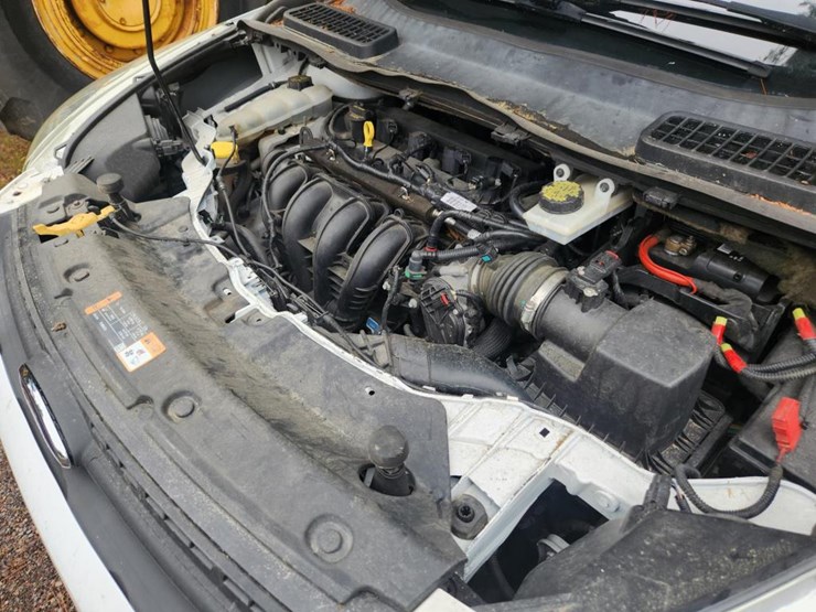 2014-ford-escape-image-24