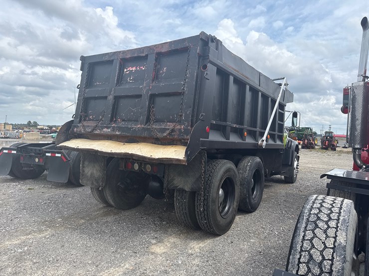 1996-ford-ft900-image-3