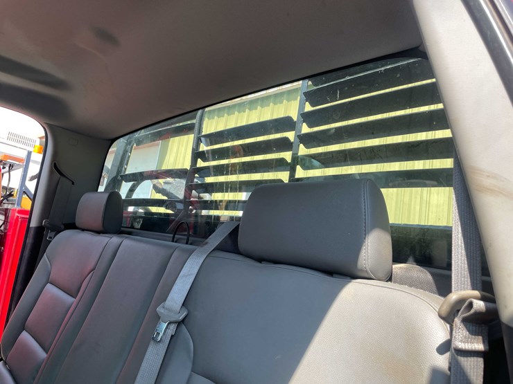 2015-gmc-sierra-2500hd-image-71