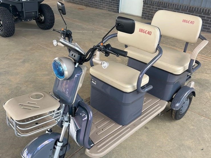 2025-irgc40-3-wheeled-mini-golf-cart-1033-image-2