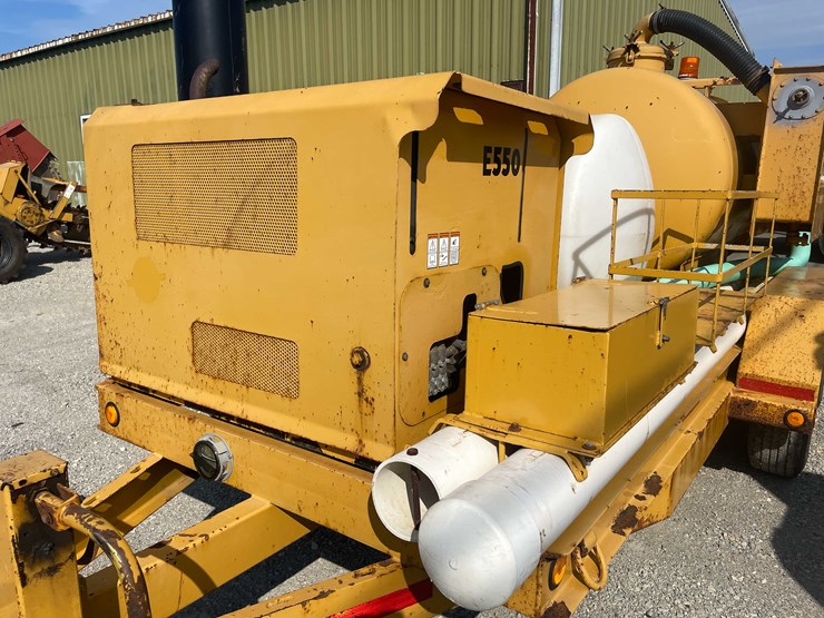 2001-vermeer-e550-image-11