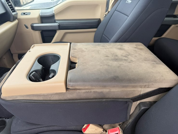 2018-ford-f150-image-27