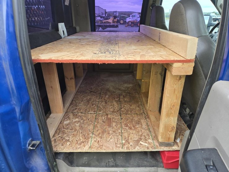 2009-ford-f550-image-66