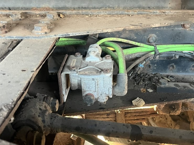 #1249-•-2011-navistar-7600-sba-6x4-2010-mixer-truck-image-91