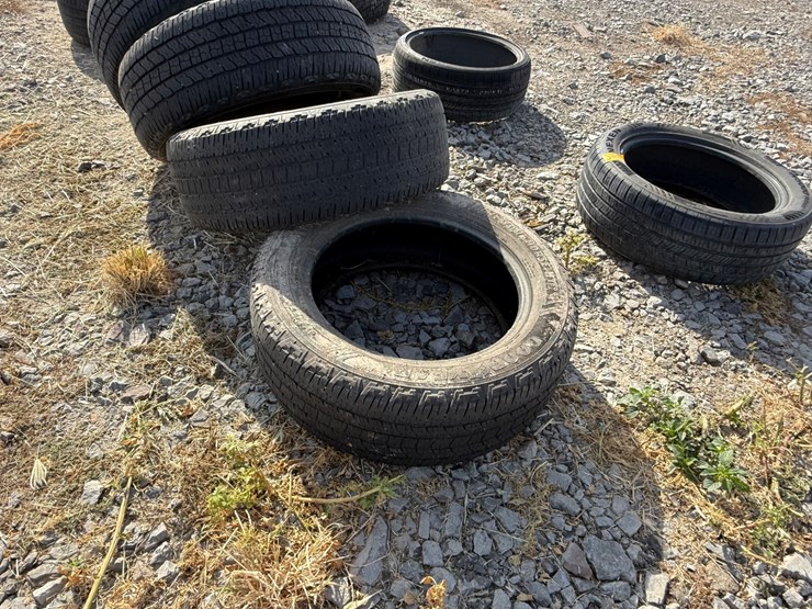 #5167-•-lot-of-(4)-275/55r20-tires-inv#-5167-image-5