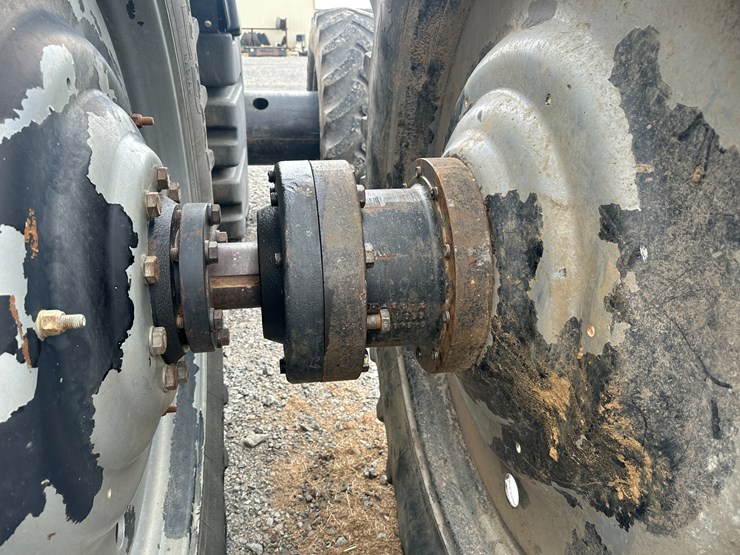 case-ih-340-image-13