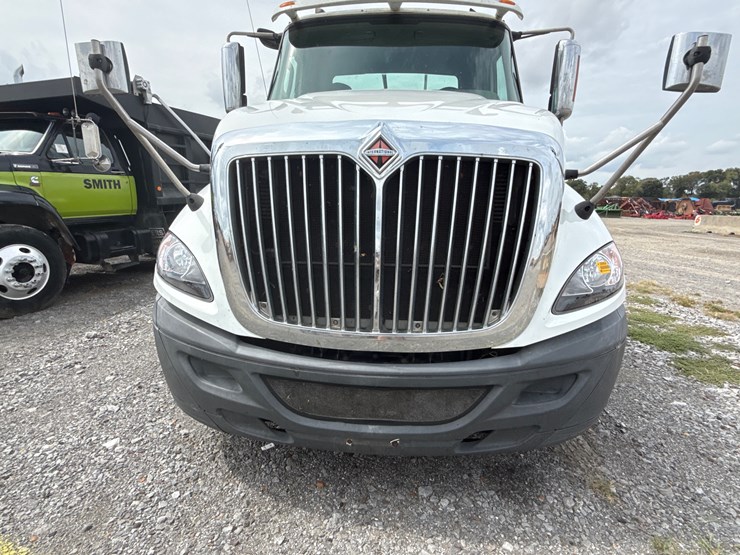 2015-international-prostar-image-27