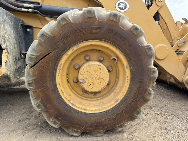 2013-caterpillar-420f-image-28