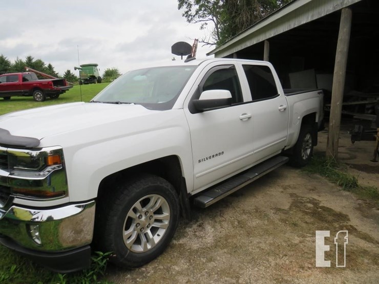 2017-chevrolet-lt-1/2-ton-4x4-,-4-door-16-image-1