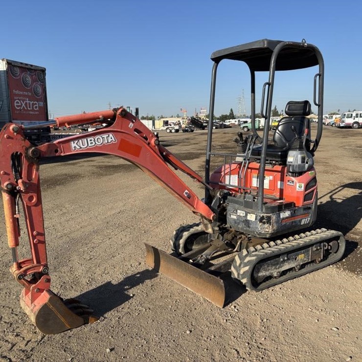 KUBOTA U17