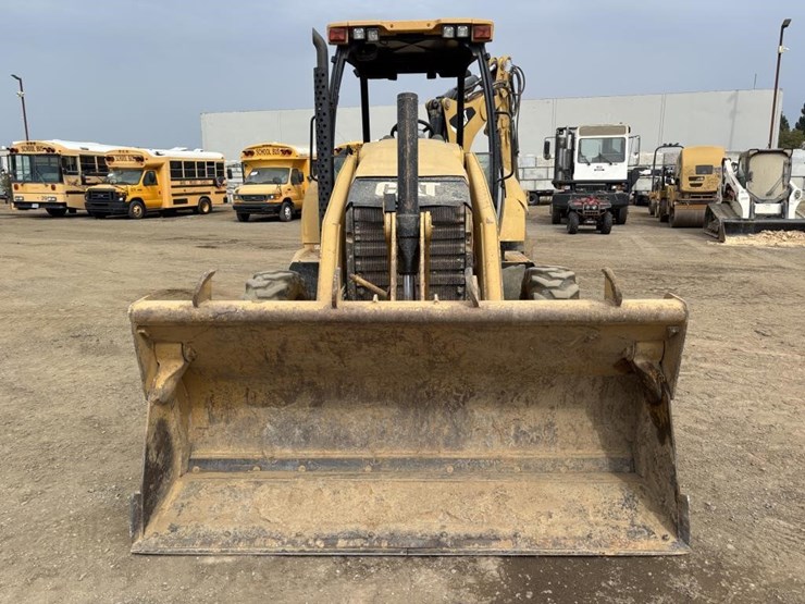 2013-caterpillar-420f-image-6