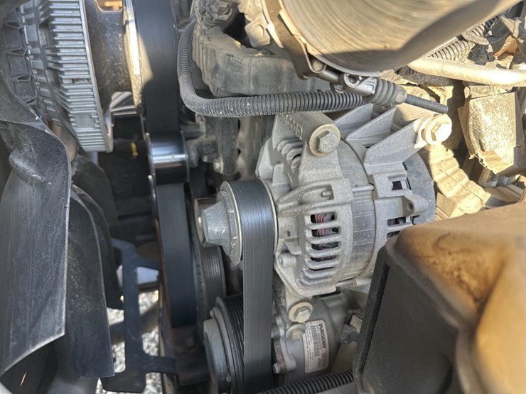 2023-kenworth-w990-image-44