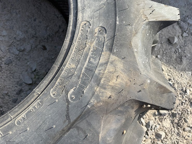 #9674-•-lot-of-(2)-16.9/28-tires-inv#:-9674-image-11