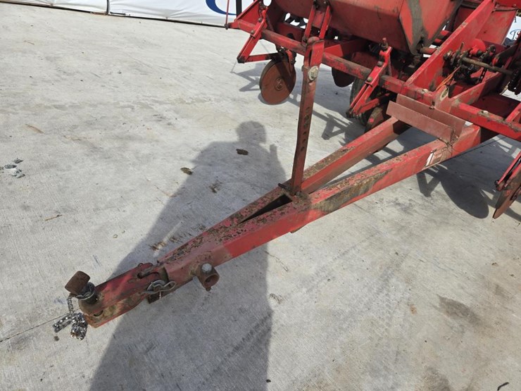 massey-ferguson-468-image-10