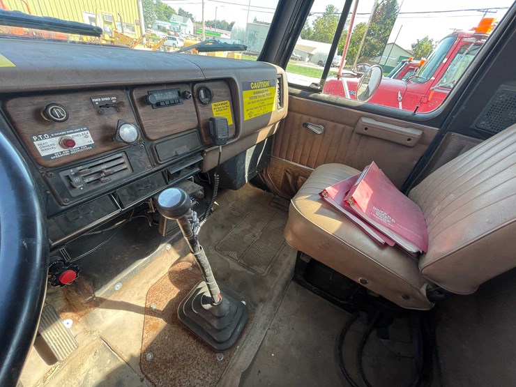 1989-international-s2600-image-57