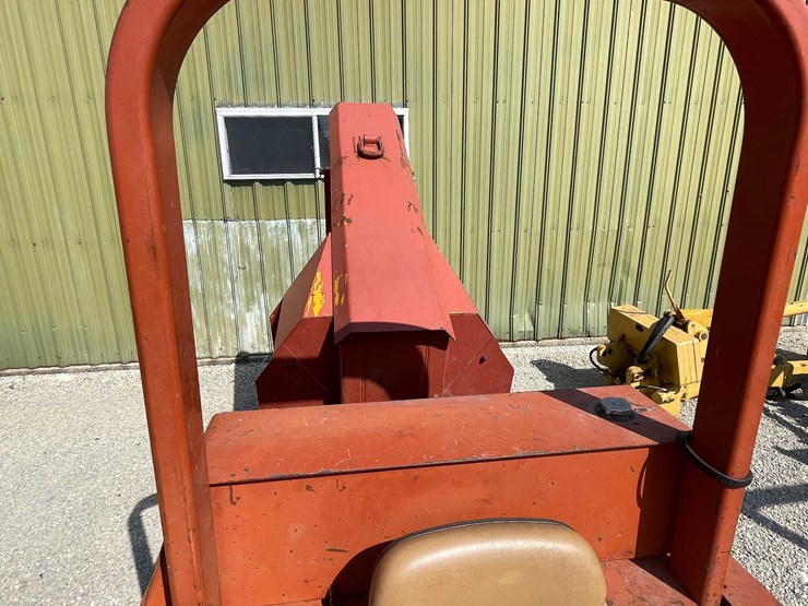 ditch-witch-6510-image-39