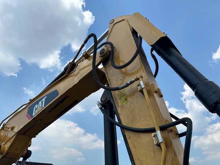 caterpillar-311fl-image-37
