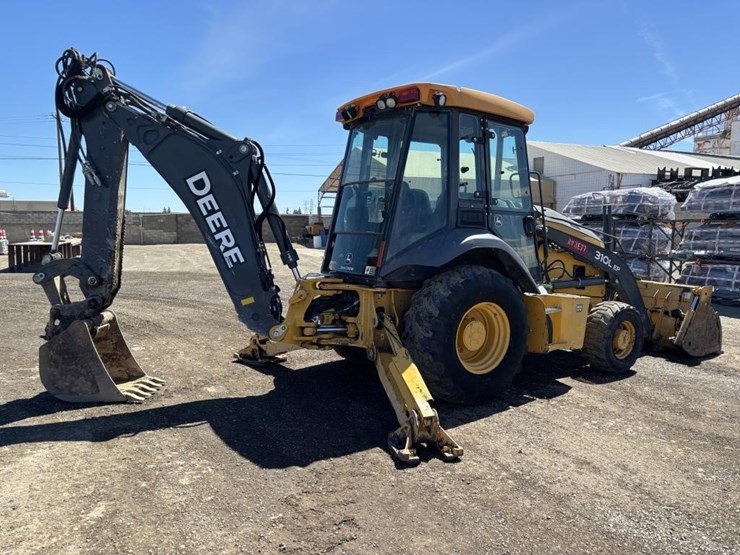 2019-deere-310l-ep-image-3