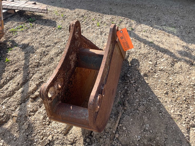 #13398-•-new-holland-bucket-image-4