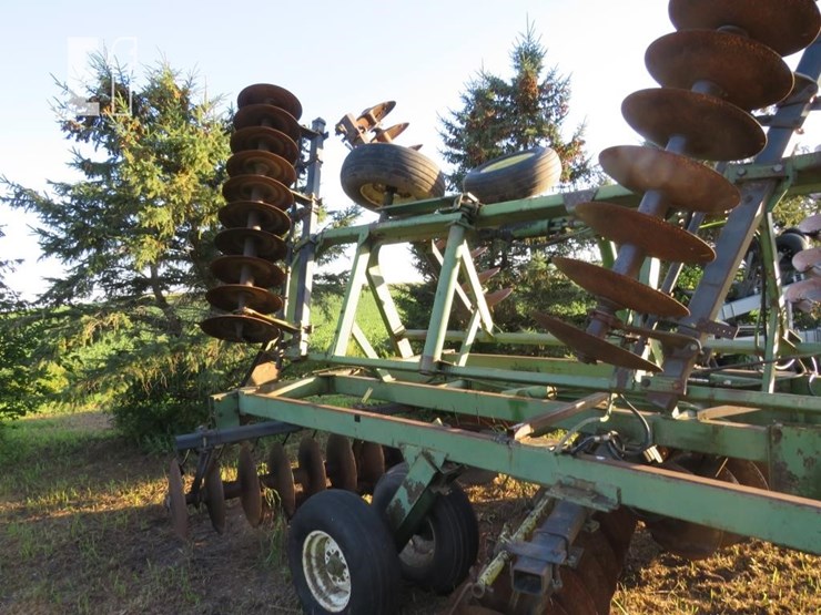 john-deere-230-image-5