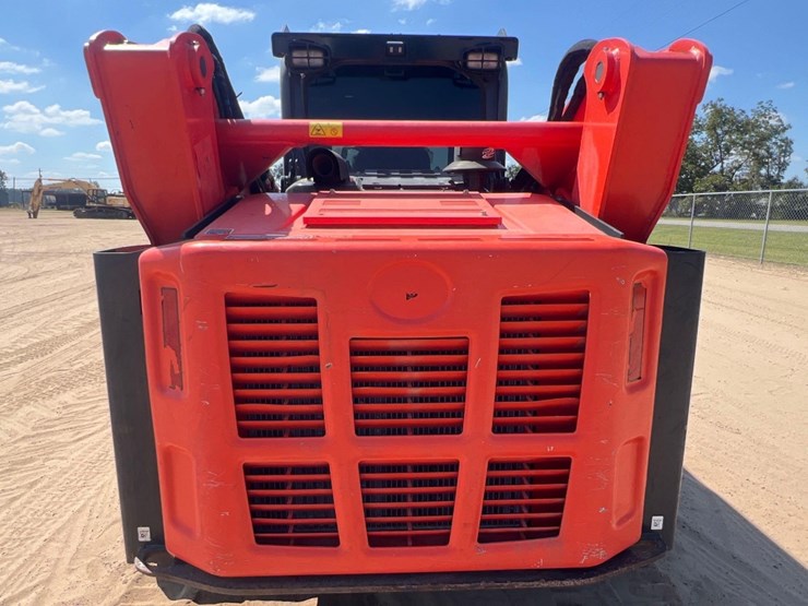 kubota-svl97-2-image-3