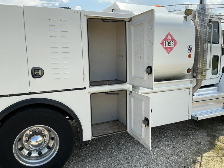 2020-peterbilt-337-image-58