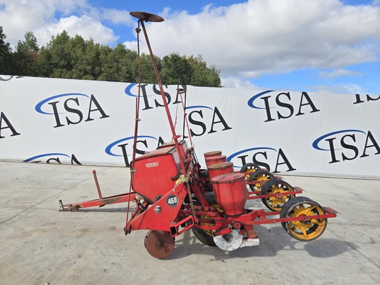 massey-ferguson-468-image-2