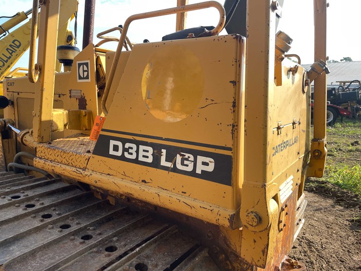 1987-caterpillar-d3-image-18