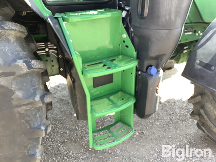 2023-john-deere-6r-155-image-14