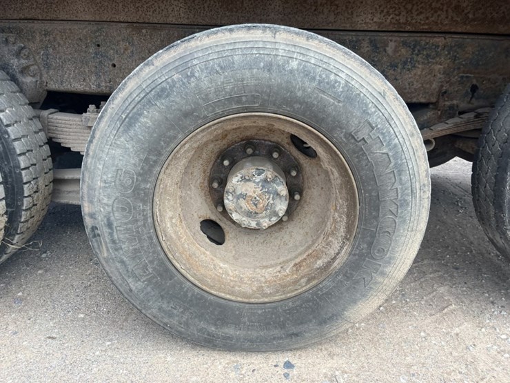 ford-9000-image-46
