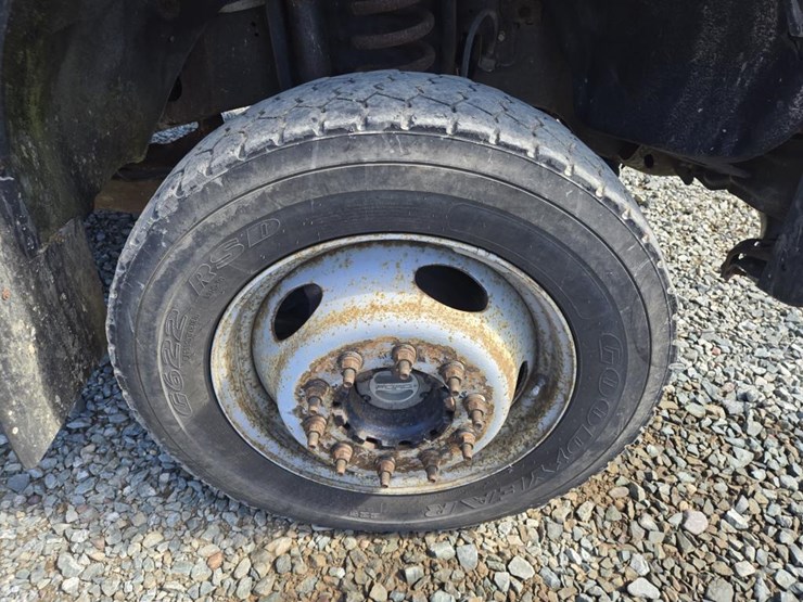 2011-ford-f450-image-49