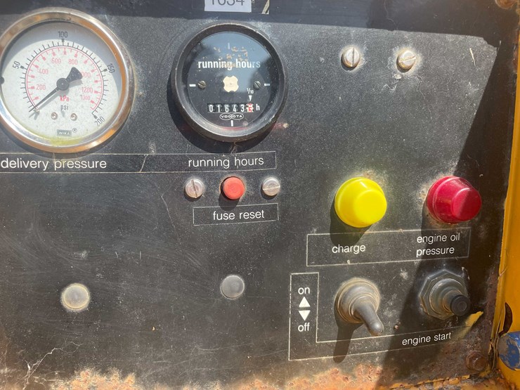 #13348-•-1992-atlas-corporation-tow-behind-compressor-image-64