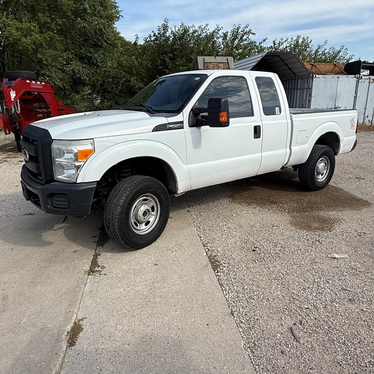 2010 FORD F250 XL