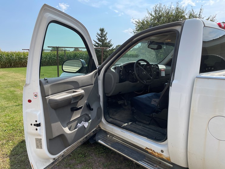 #7107-•-2007-chevy-silverado-4x4-(has-wi-title-in-delay)-image-7