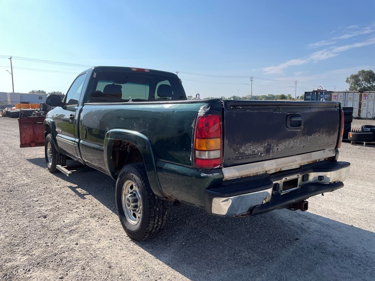2003-gmc-2500-image-8