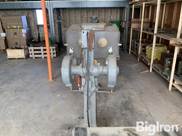 large-bench-grinder-image-6