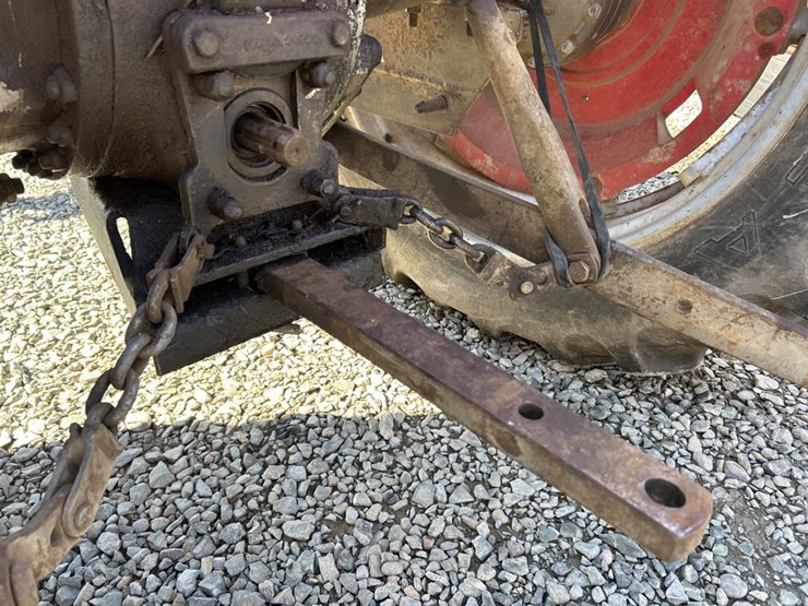 massey-ferguson-165-image-26