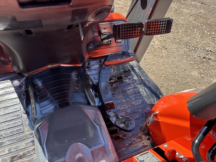 2020-kubota-b26-image-39