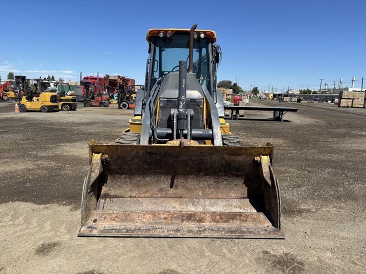 2019-deere-310l-ep-image-6