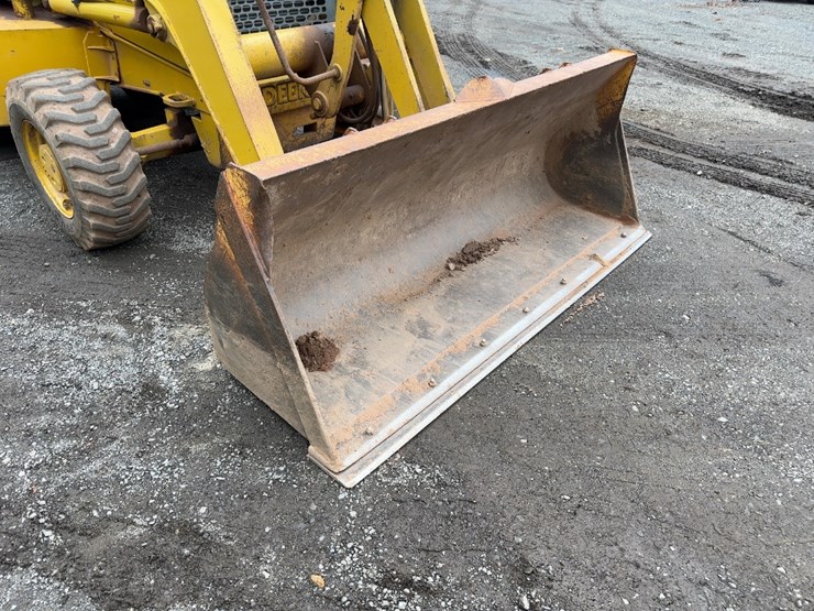 2001-deere-310g-image-8