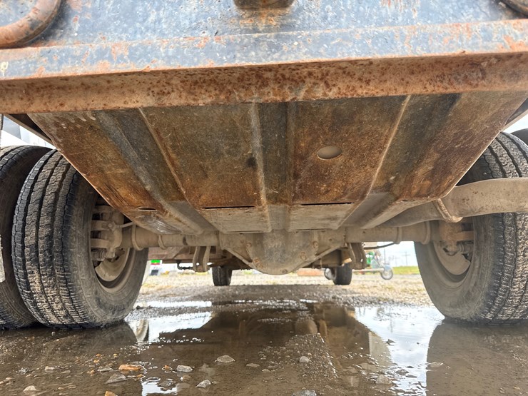 2005-ford-f350-image-16