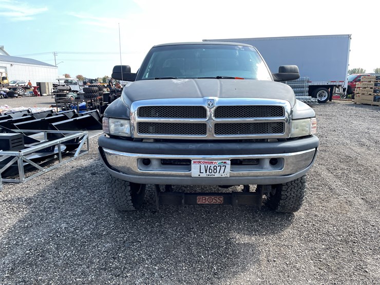 2002-dodge-ram-2500-image-2